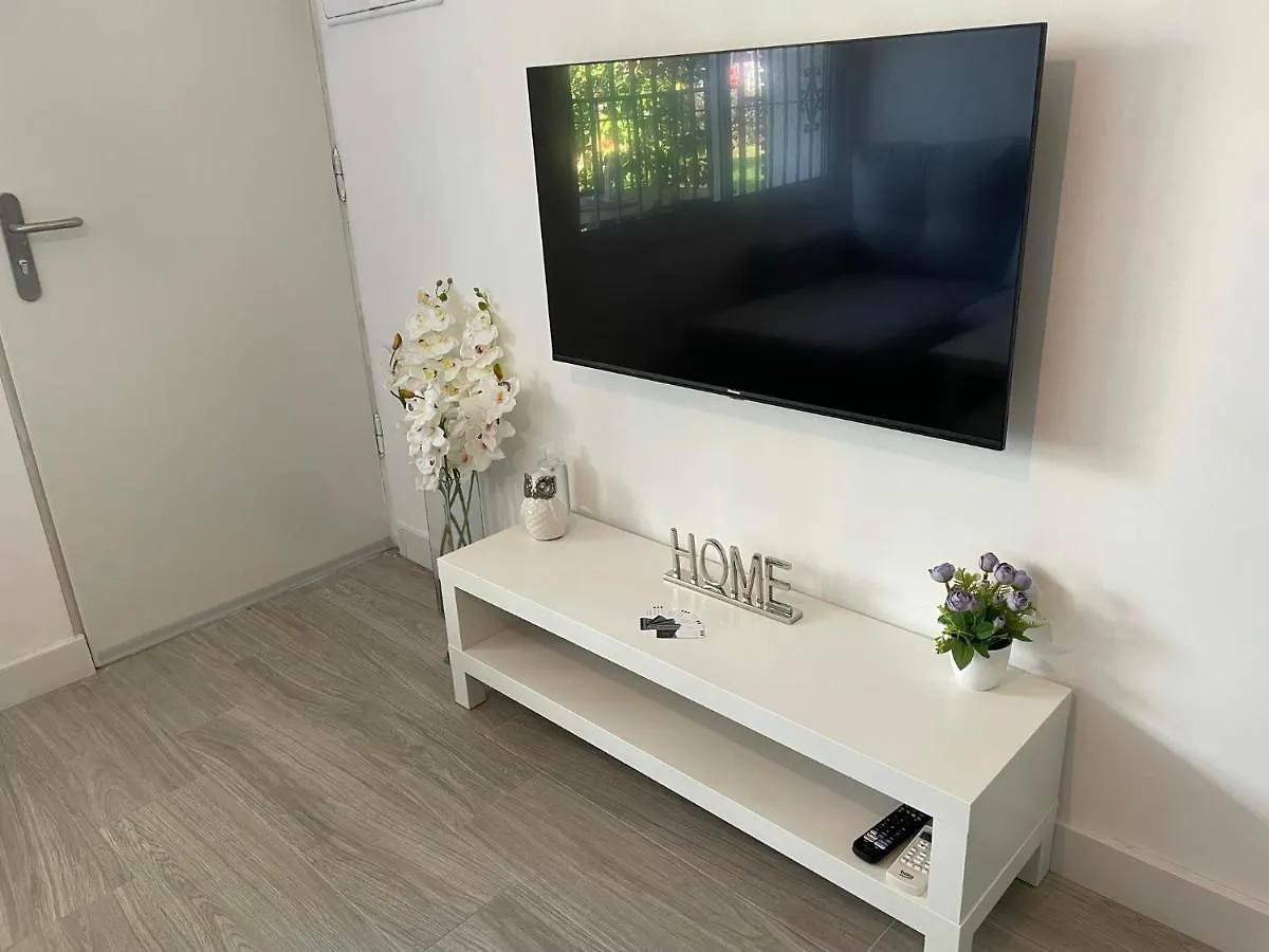 Apartamento Con Piscina A 500M De La Playa En Benalmadena Costa Spain